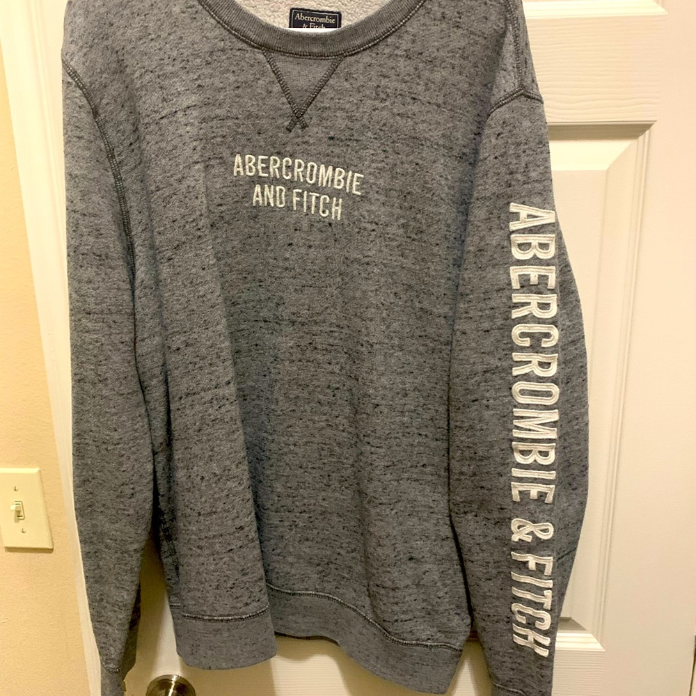 Abercrombie XXL sweatshirt. Like new! Worn once. Too big for me.